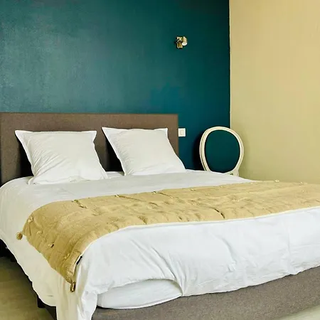 L'armada, Proche Gare, Lr139 *