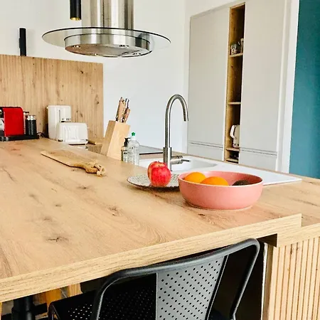 L'armada, Proche Gare, Lr139 펜션