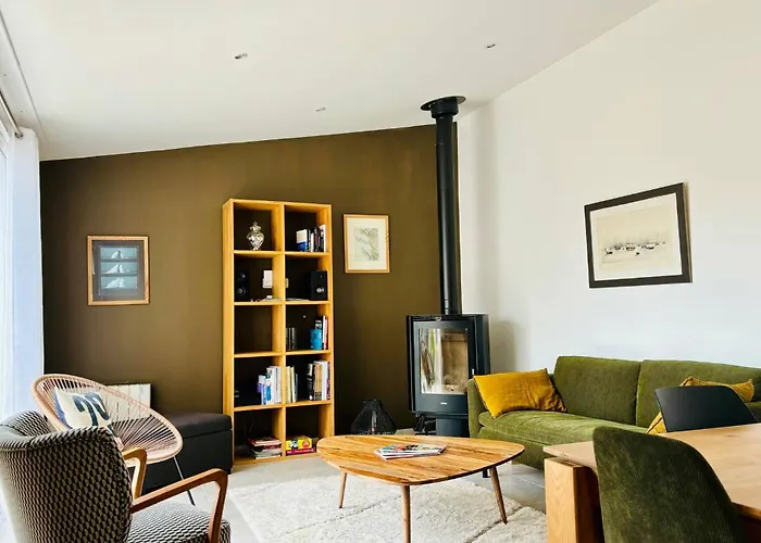 L'armada, Proche Gare, Lr139 *