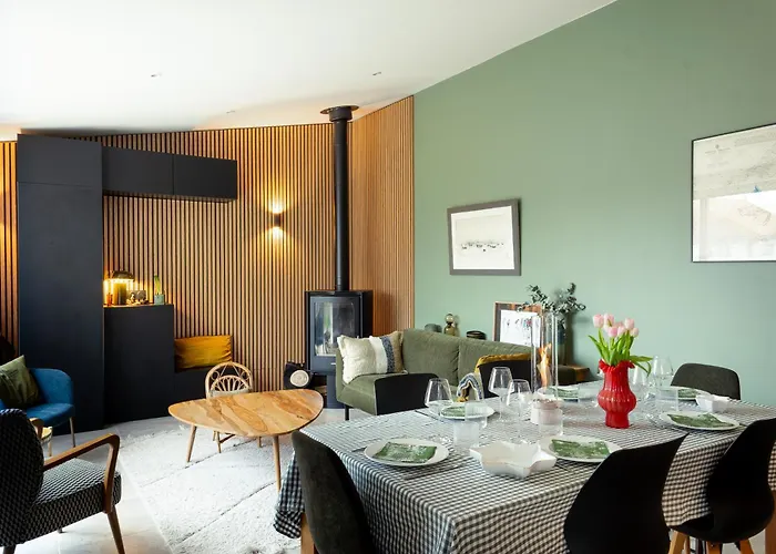 L'armada, Proche Gare, Lr139 La Rochelle (Charente-Maritime)